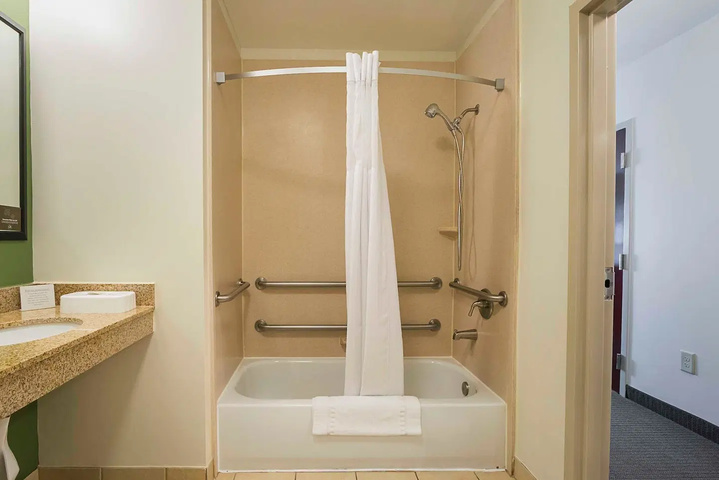 Sleep Inn & Suites Badezimmer