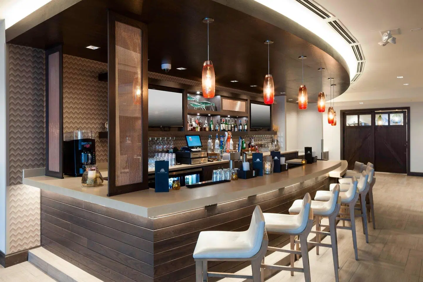 SpringHill Suites by Marriott Clearwater Beach Bar