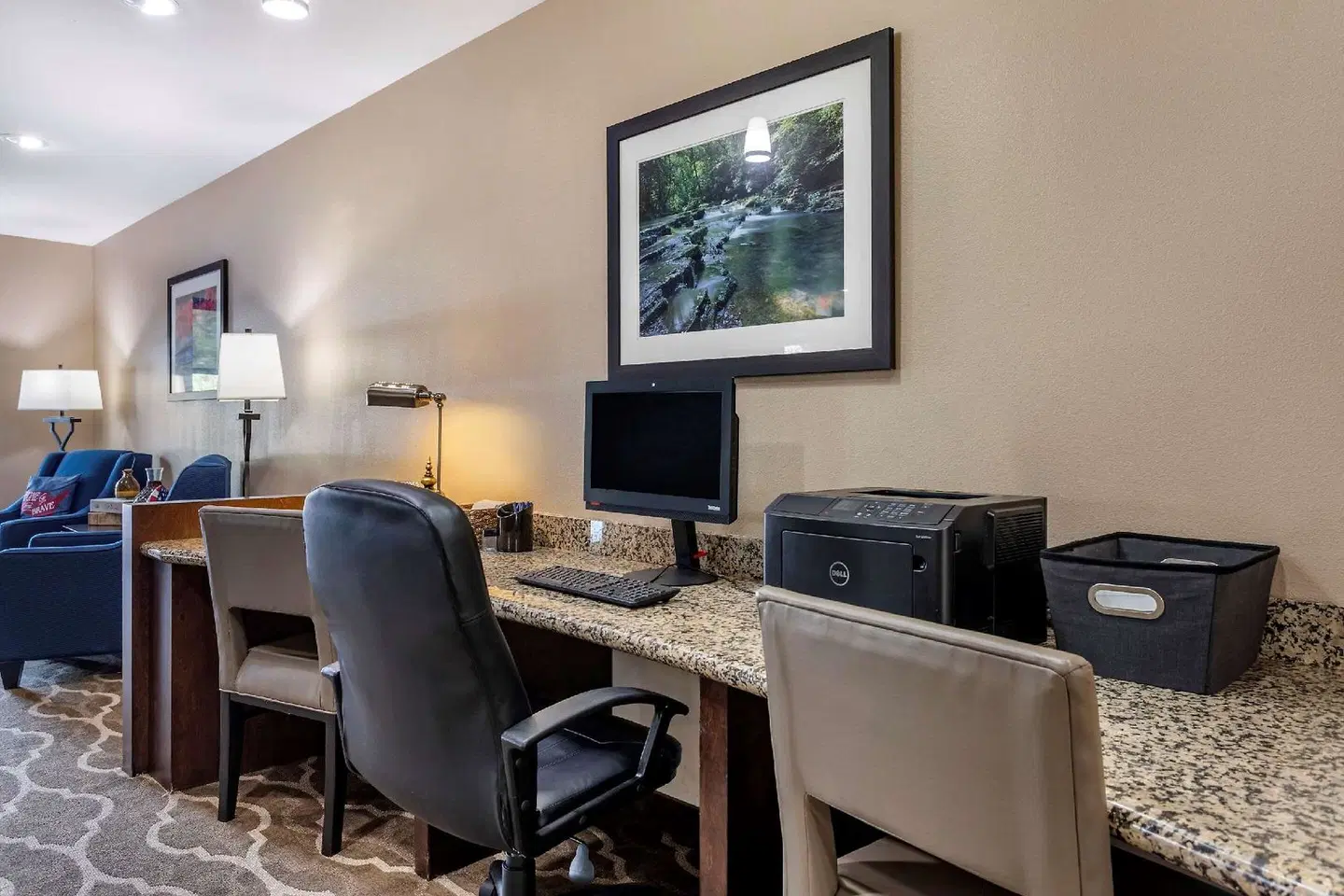 Comfort Suites Manchester ROOM_EXAMPLE