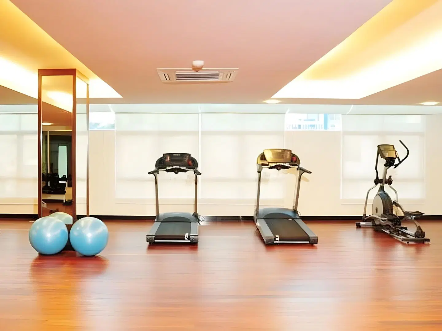 August Suites SPORTS_AND_LEISURE