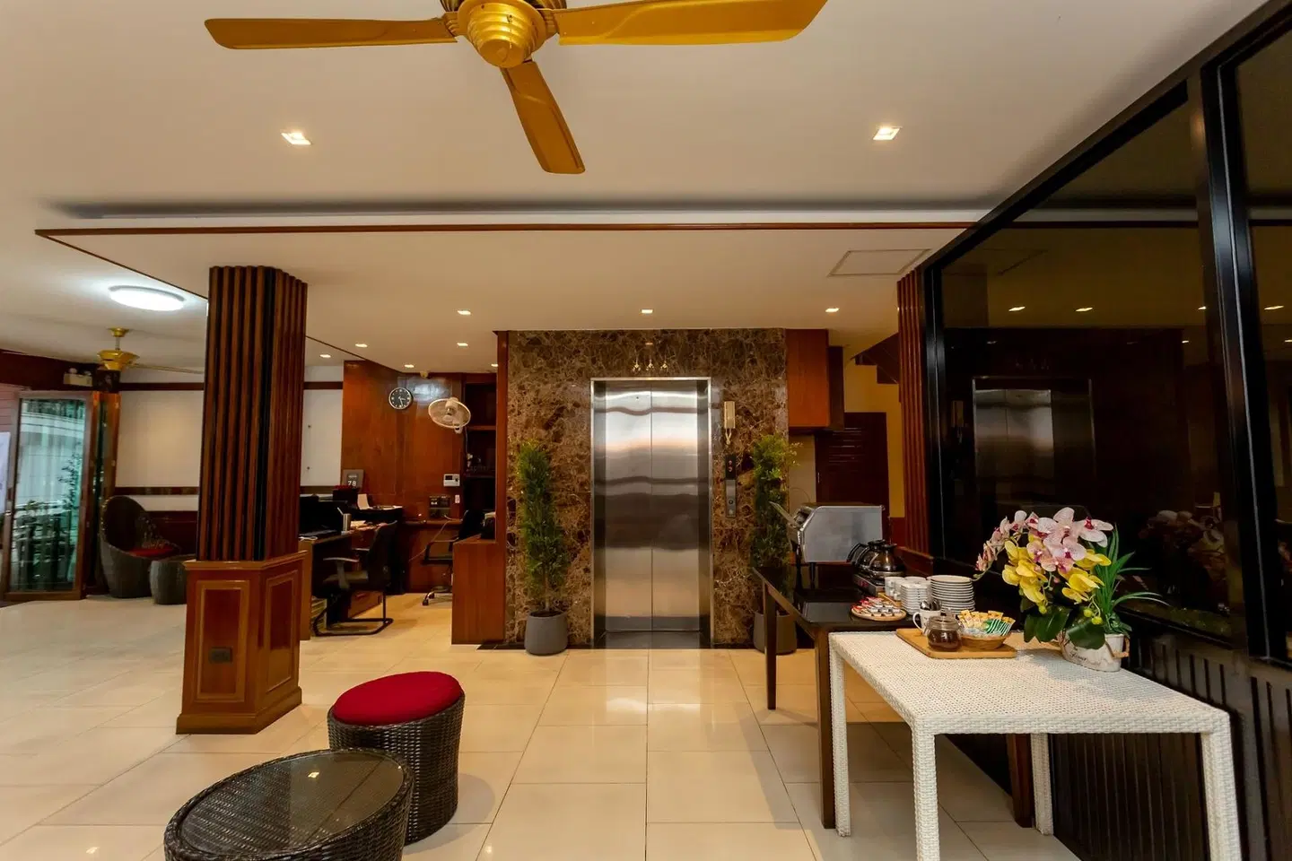 Honey Inn LOUNGE_LOBBY