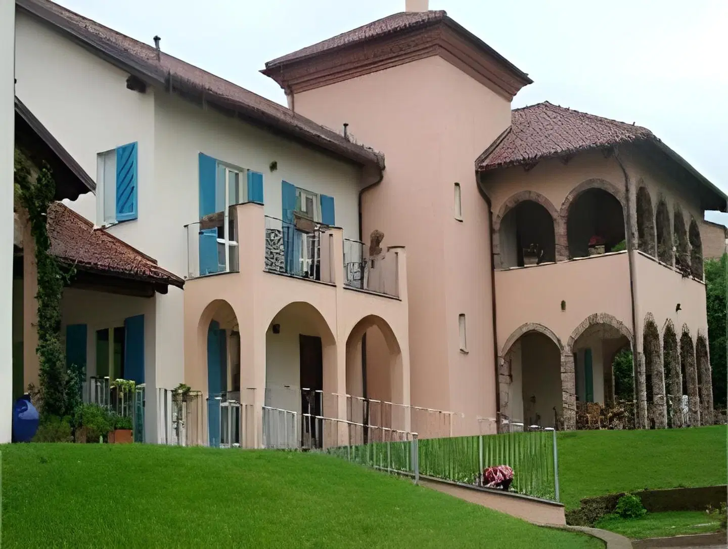 Resort Limax Acis EXTERIOR
