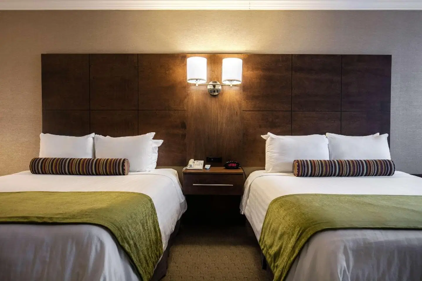 Best Western Ville-Marie Hotel & Suites ROOM_EXAMPLE