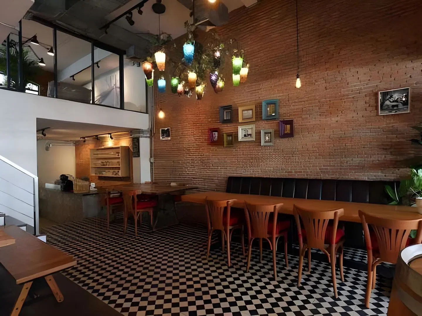 Bangkok Voyage Boutique Bar