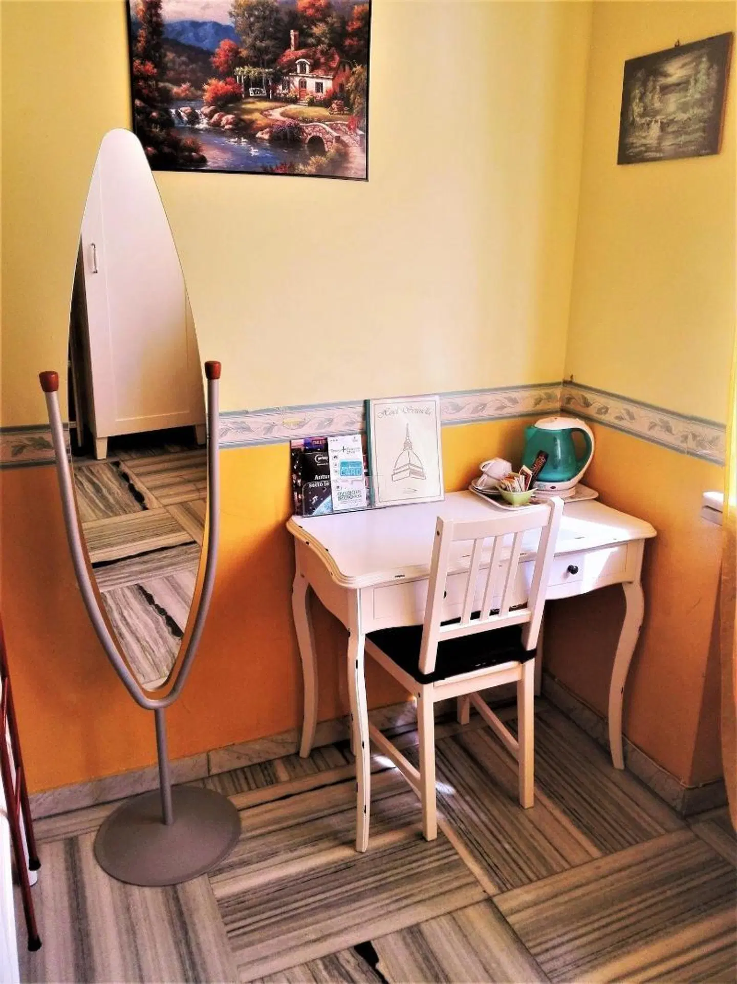 Serenella ROOM_EXAMPLE