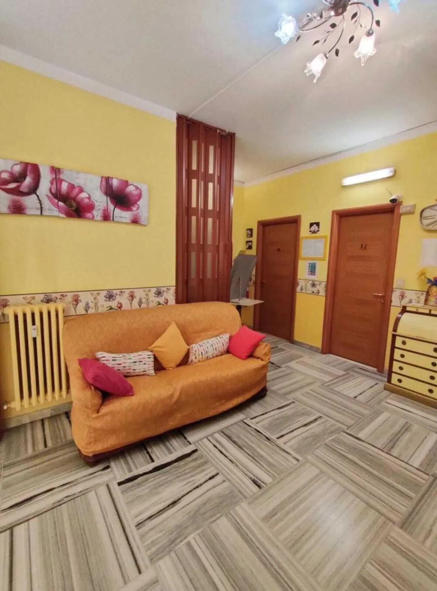 Serenella ROOM_EXAMPLE