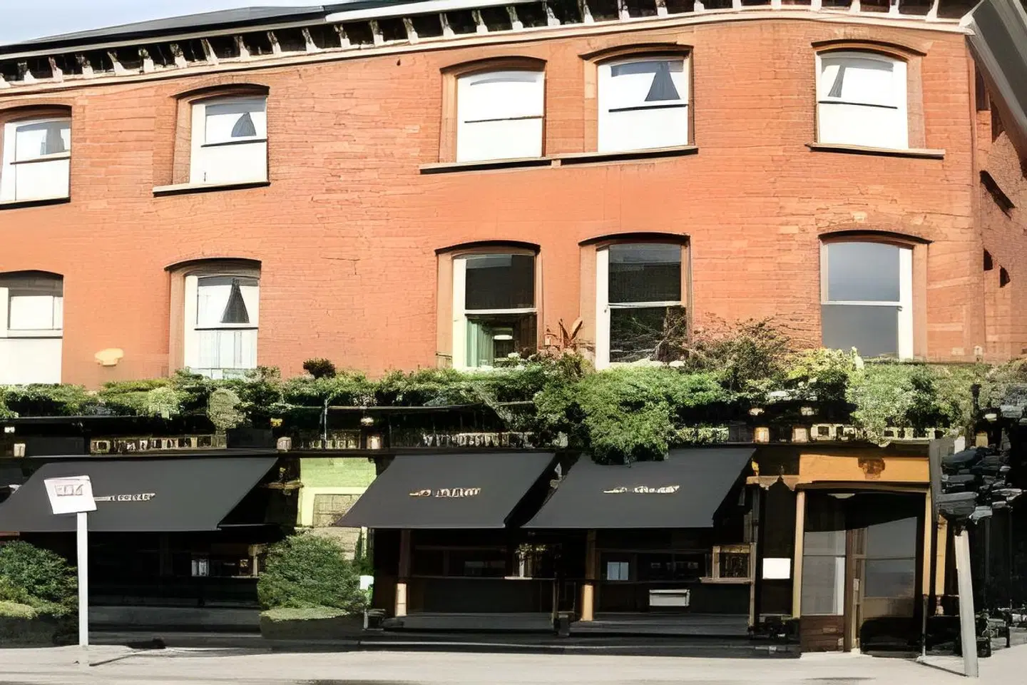 O'Neills Victorian Pub & Townhouse EXTERIOR