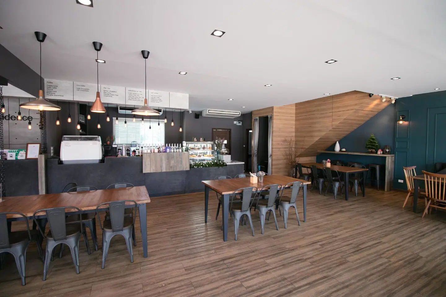 OYO 488 Delight Residence Bar