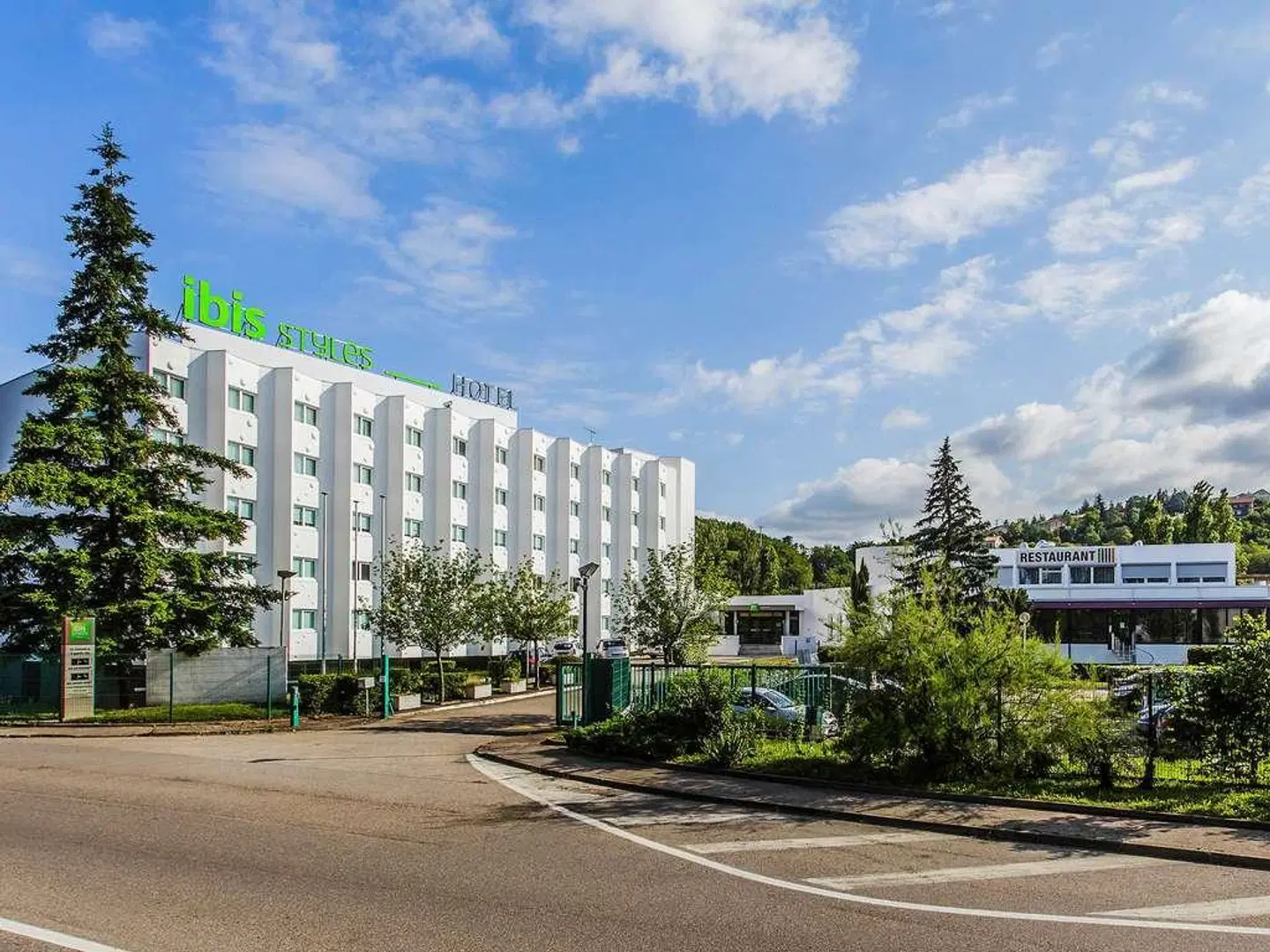 ibis Styles Lyon Sud Vienne EXTERIOR