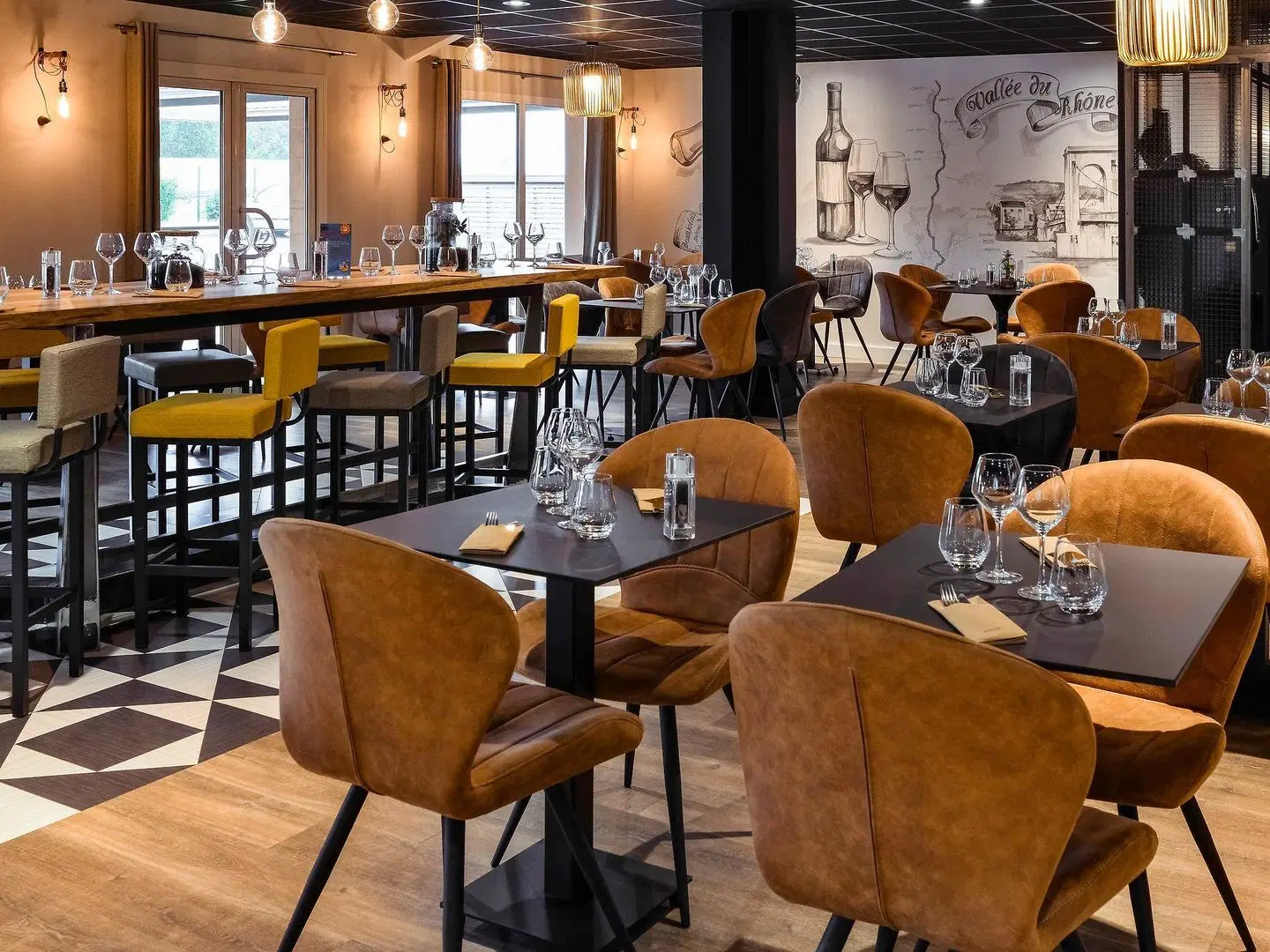 Mercure Lyon Est Chaponnay Hotel Bar