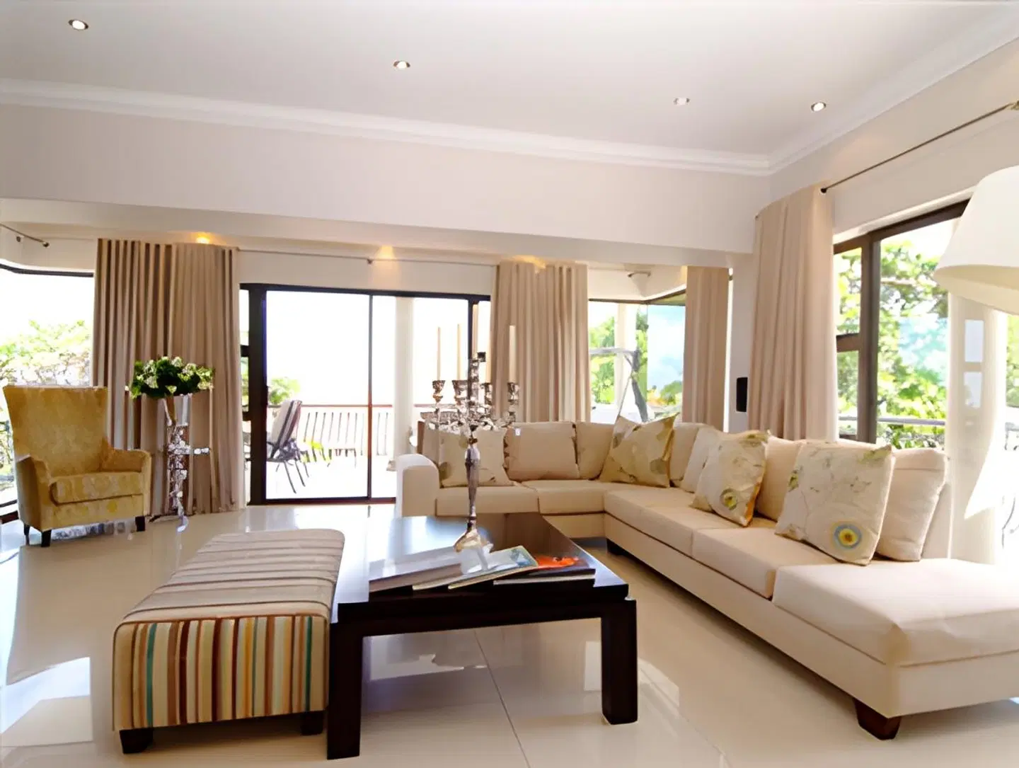 Sanchia Luxury Guest House ROOM_EXAMPLE