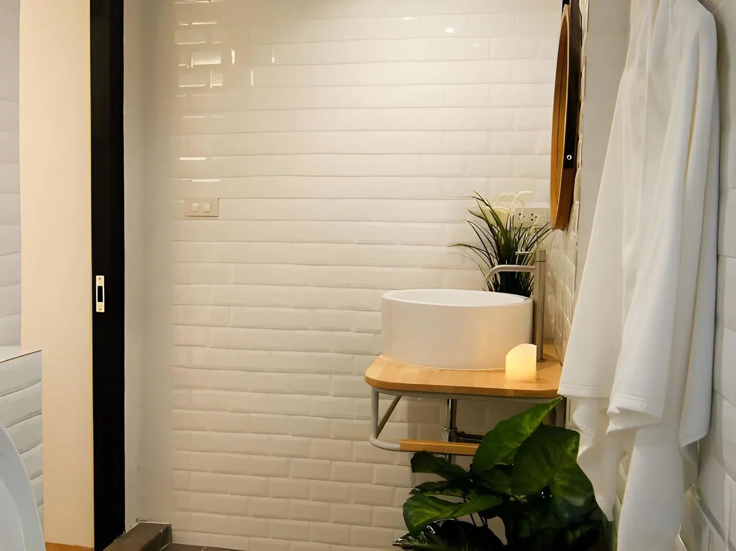 Tropical Summer Hostel HEALTH_BEAUTY