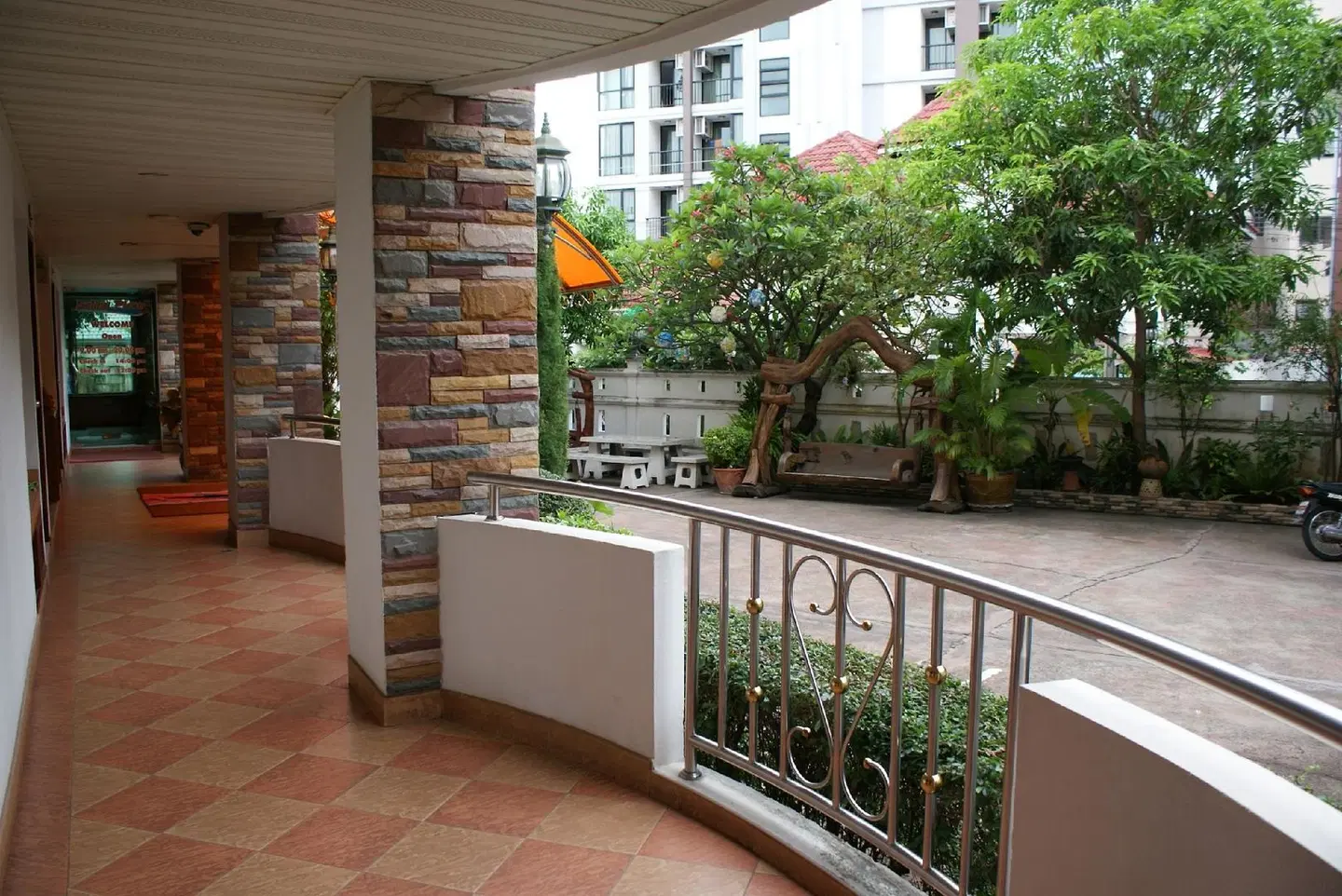 Selina Place Pattaya Terrasse