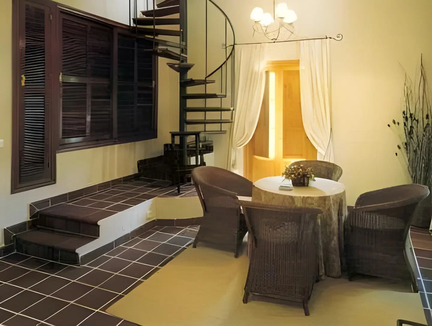 Humaina ROOM_EXAMPLE