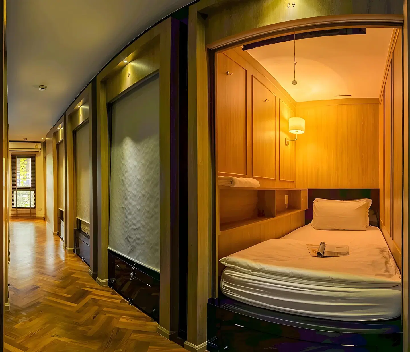 The Posh Phayathai ROOM_EXAMPLE