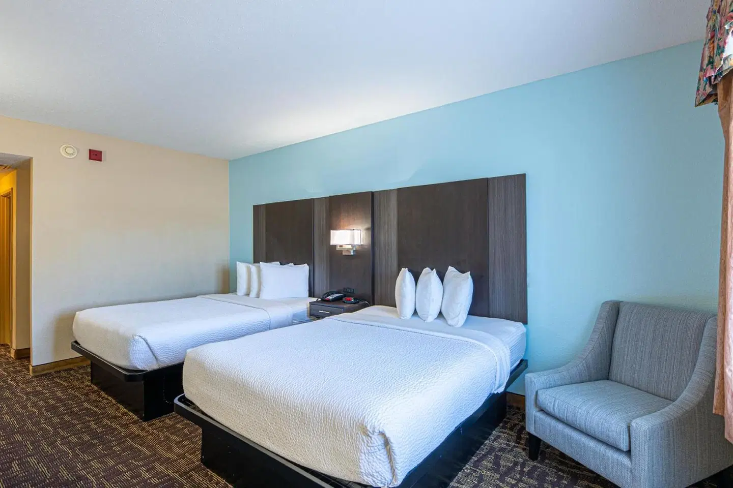 River Bend Inn - Pigeon Forge ROOM_EXAMPLE