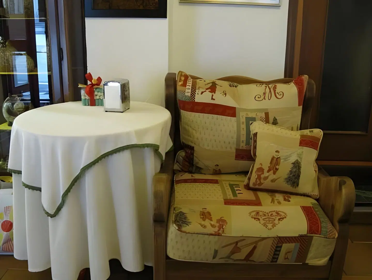 Bucaneve ROOM_EXAMPLE