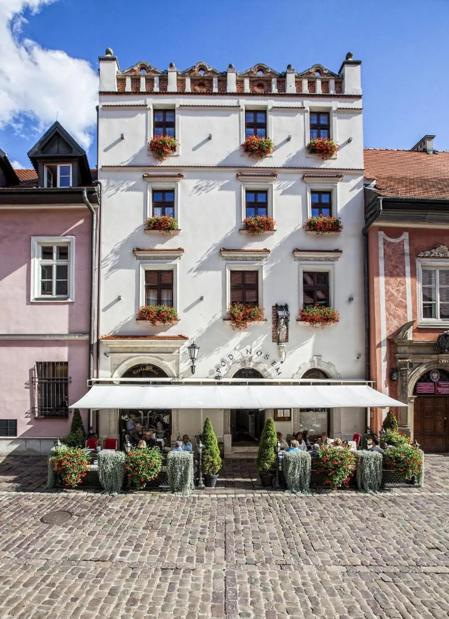 Kanonicza 22 EXTERIOR