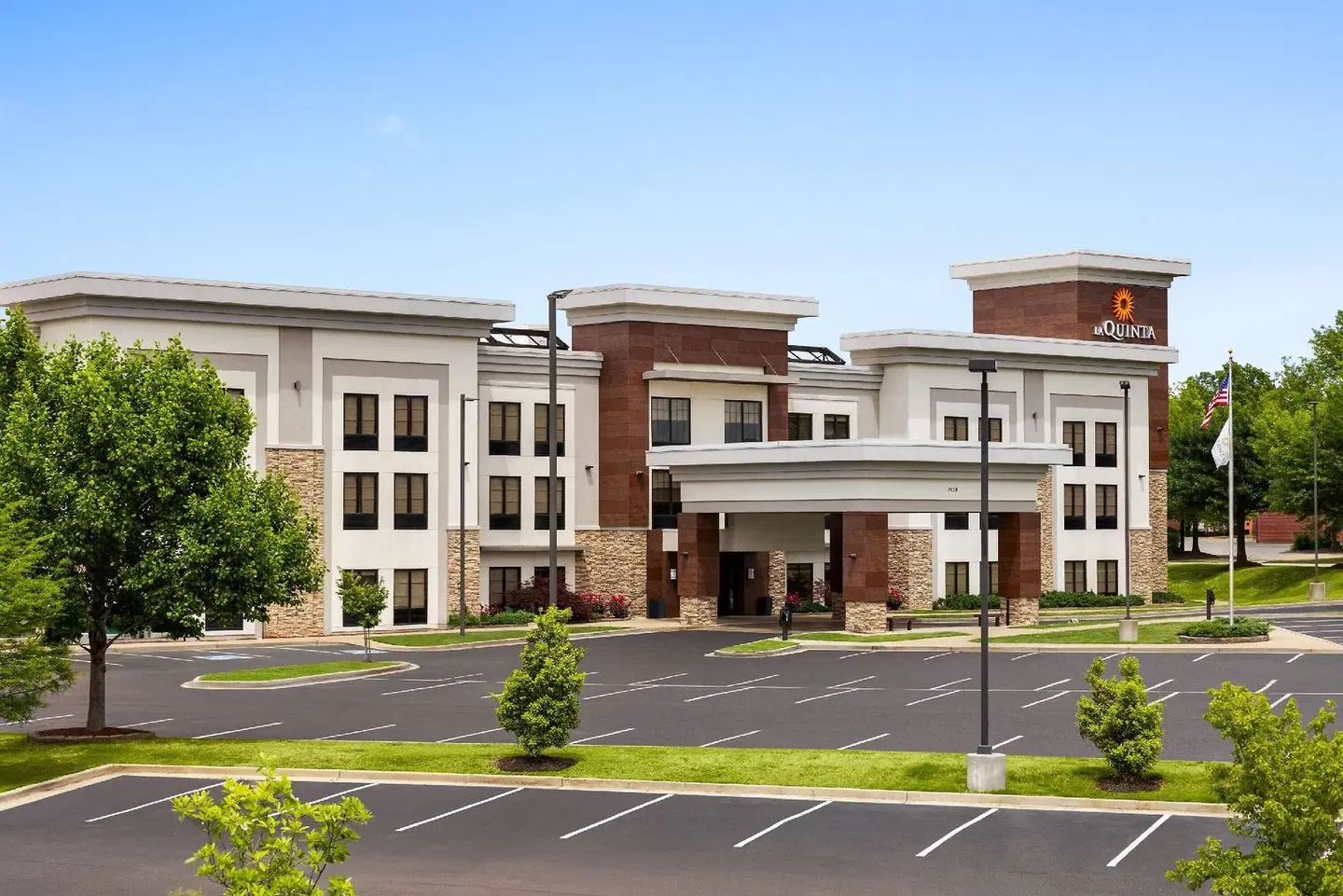 La Quinta Inn & Suites by Wyndham Memphis Wolfchase EXTERIOR
