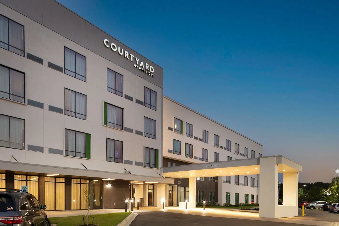 Courtyard by Marriott Memphis East/Galleria EXTERIOR
