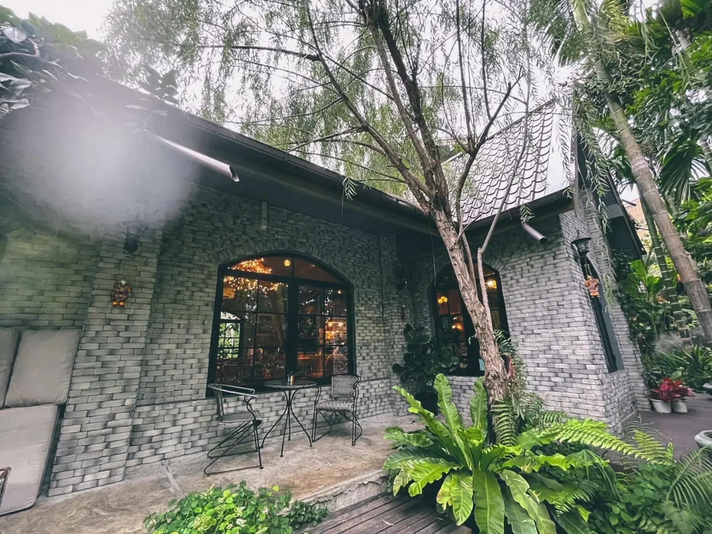 Bangkok Oasis Hotel EXTERIOR