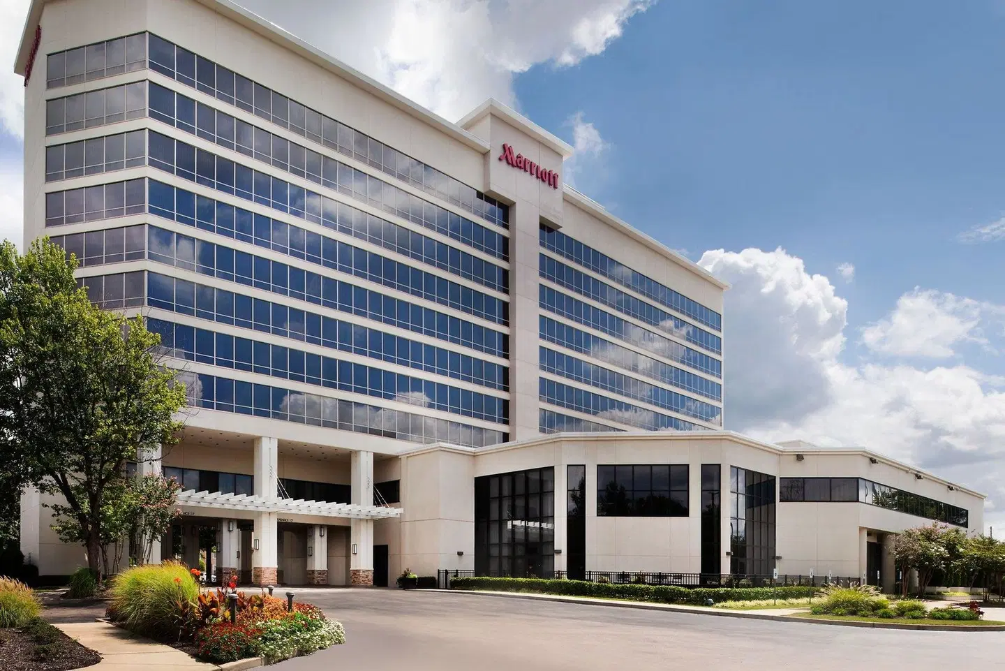Marriott Memphis East EXTERIOR