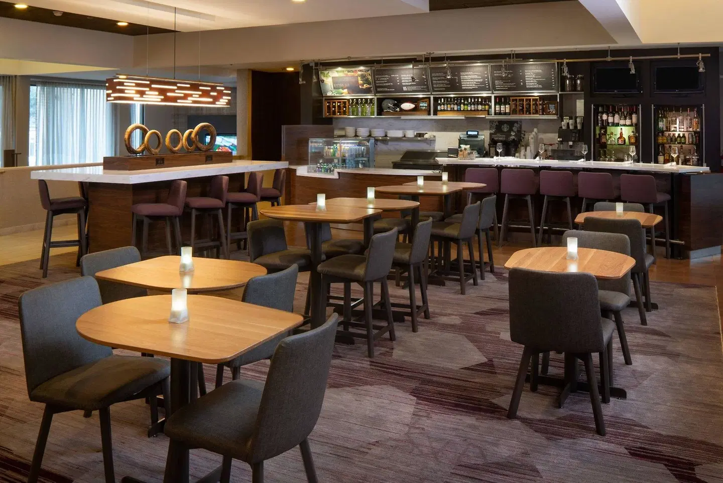Courtyard by Marriott Memphis East/Park Avenue Bar