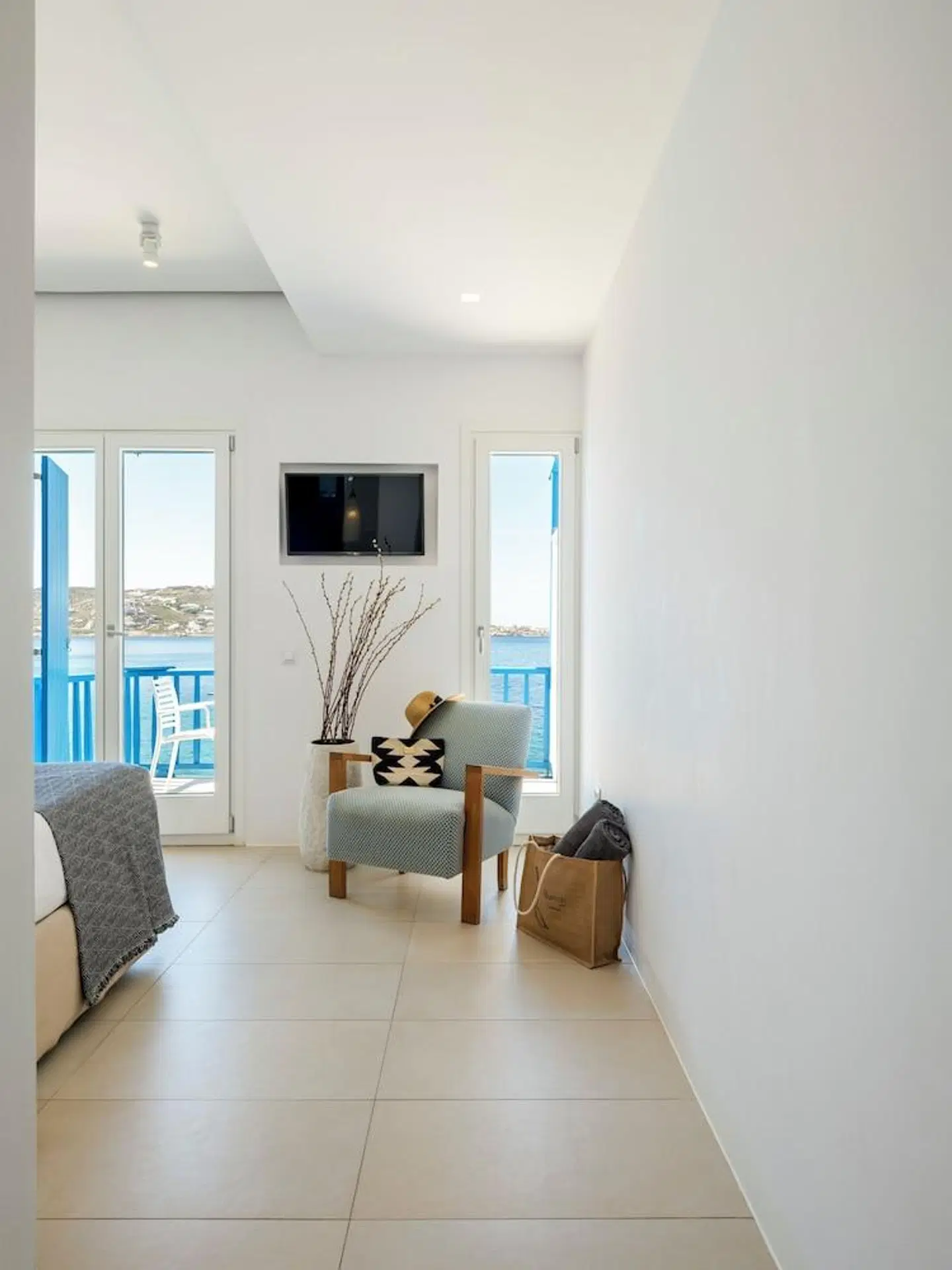 Bluetopia Suites ROOM_EXAMPLE