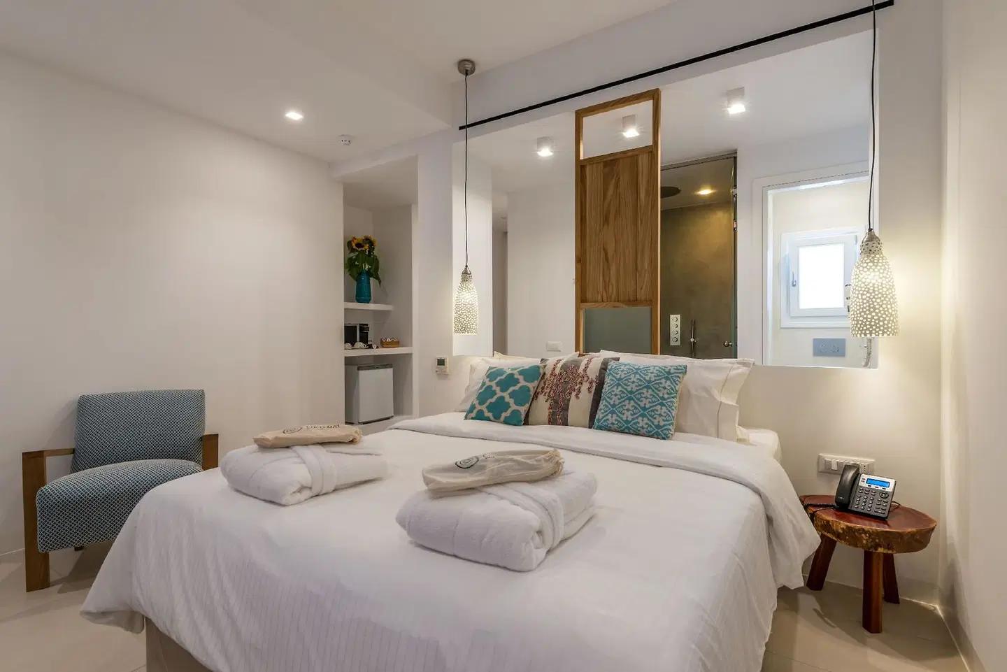Bluetopia Suites ROOM_EXAMPLE