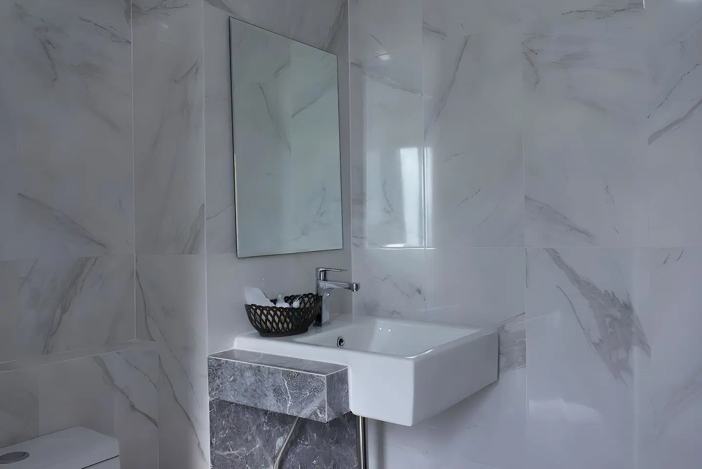 Double D Hotel Badezimmer