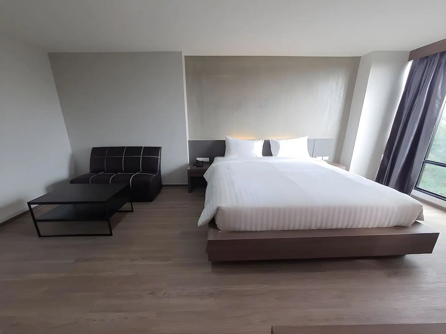 Double D Hotel ROOM_EXAMPLE