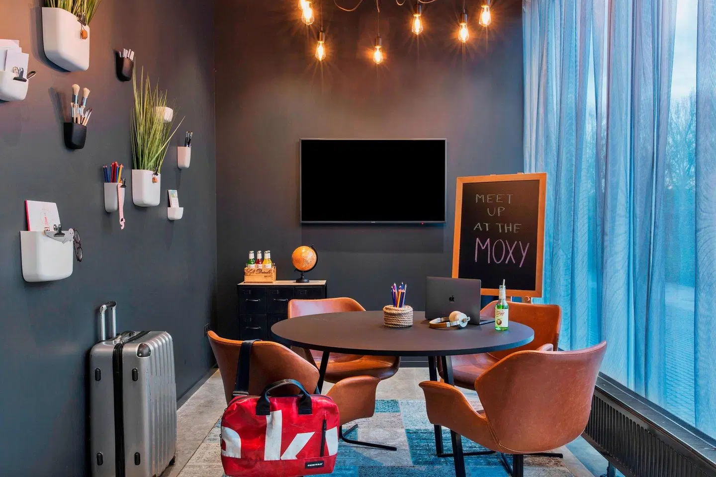 Moxy Copenhagen Sydhavnen Restaurant