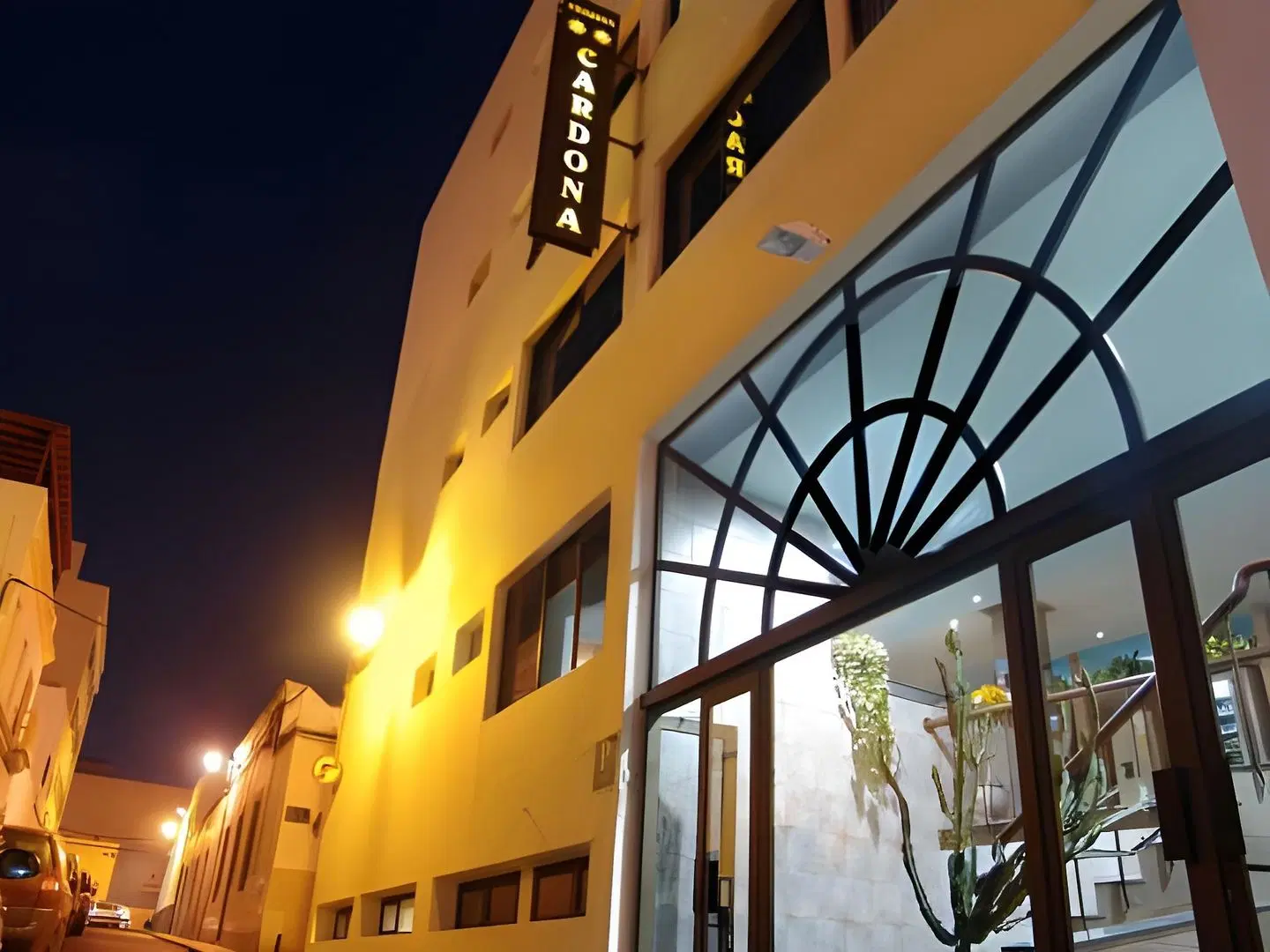 Hotel Residencia Cardona EXTERIOR