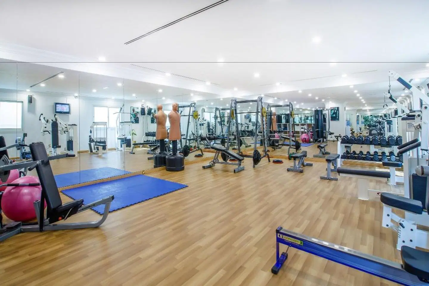 Grand Excelsior Hotel Bur Dubai SPORTS_AND_LEISURE