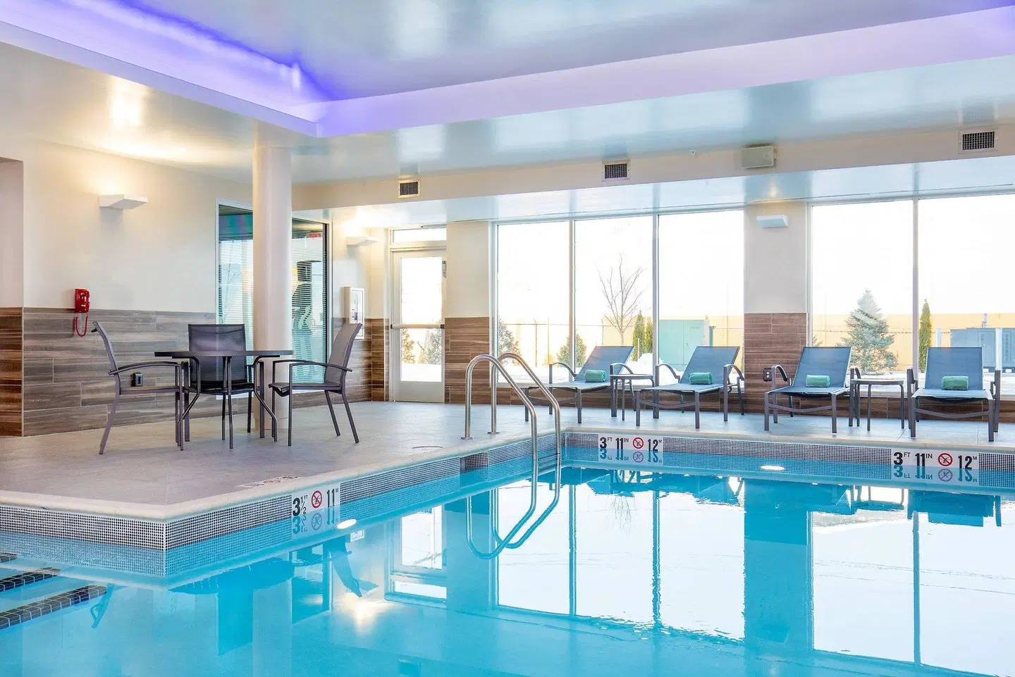 Fairfield Inn & Suites by Marriott Boston Walpole Hallenbad