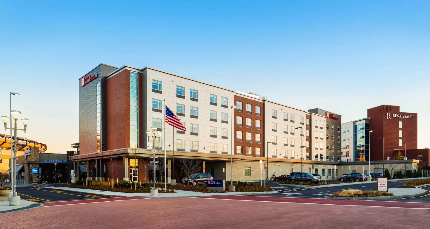Hilton Garden Inn Foxborough Patriot Place EXTERIOR