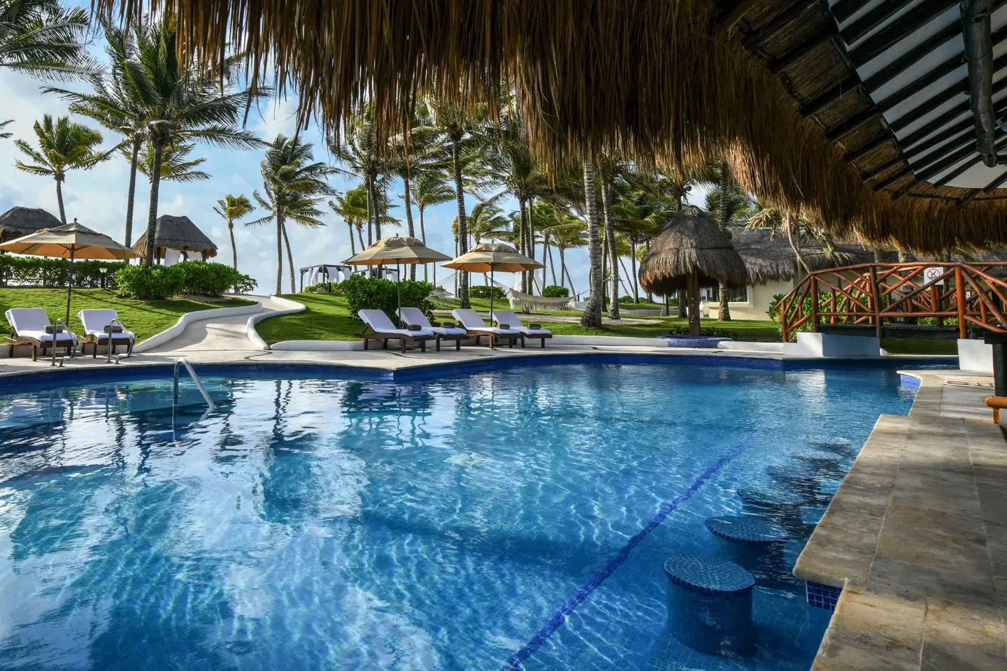 El Dorado Casitas Royale OUTDOOR_POOL