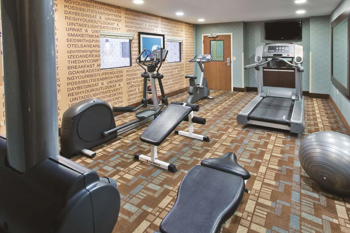 La Quinta Inn Grove City LOUNGE_LOBBY