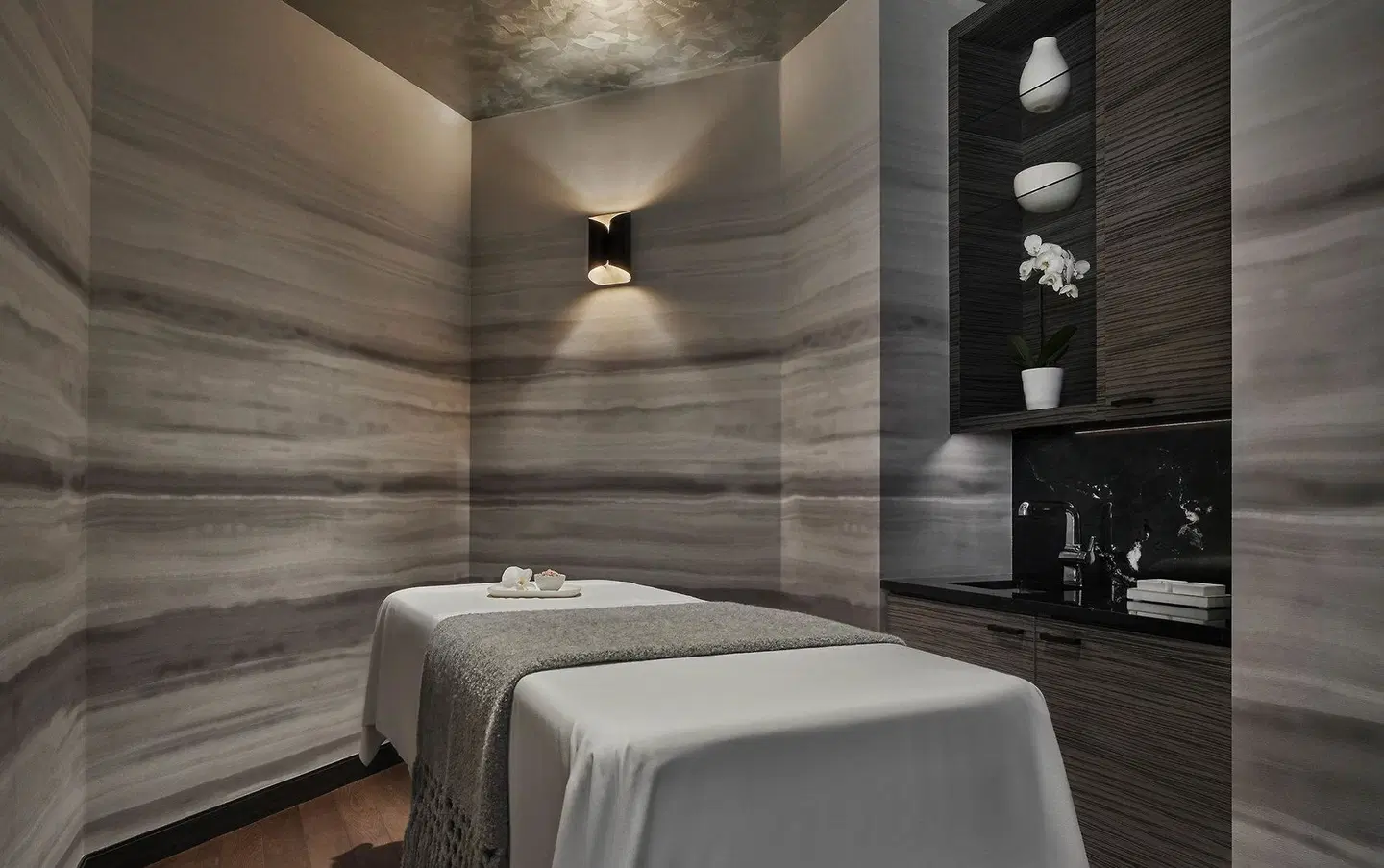 Four Seasons Hotel One Dalton Street, Boston HEALTH_BEAUTY