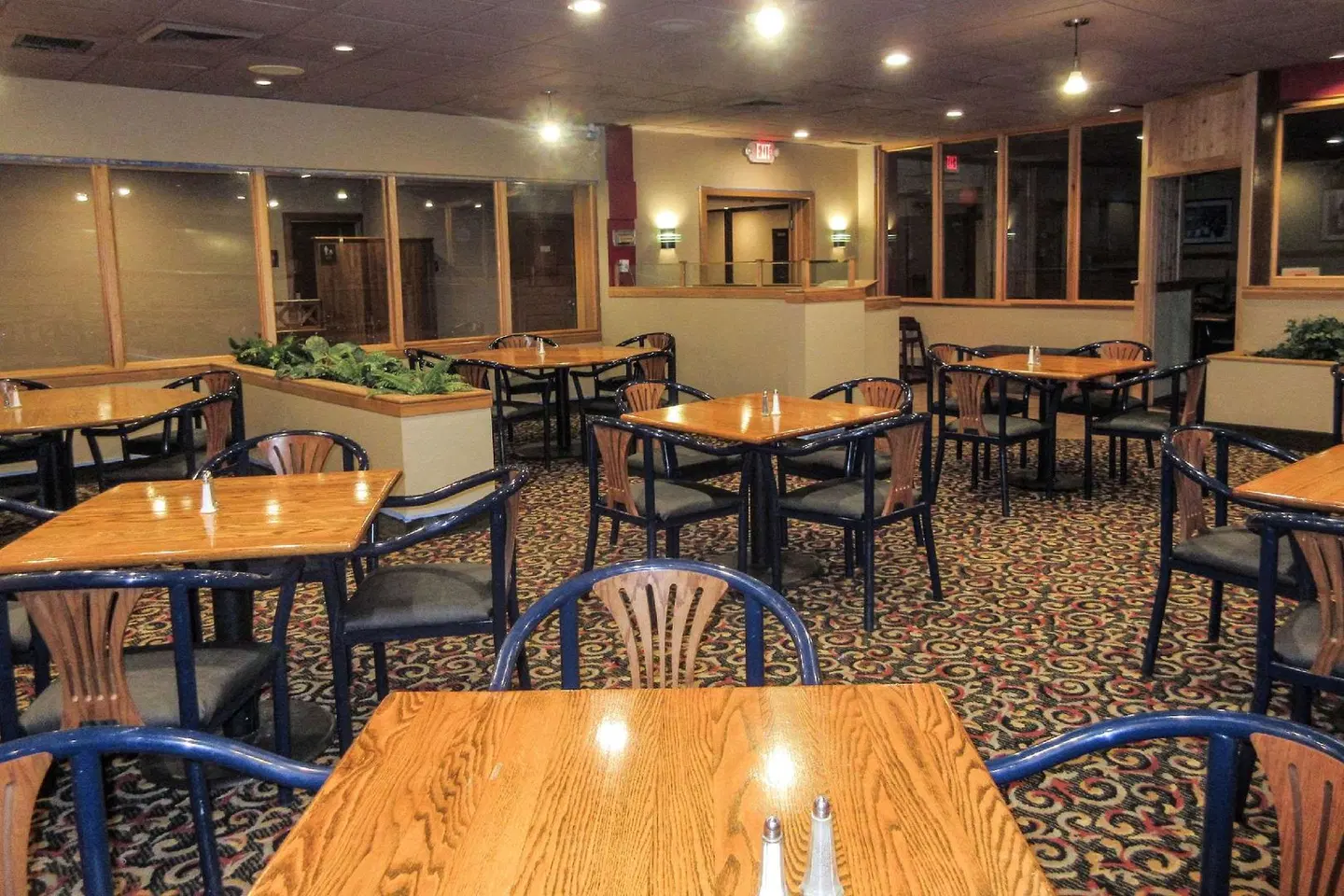 Quality Inn & Suites LOUNGE_LOBBY