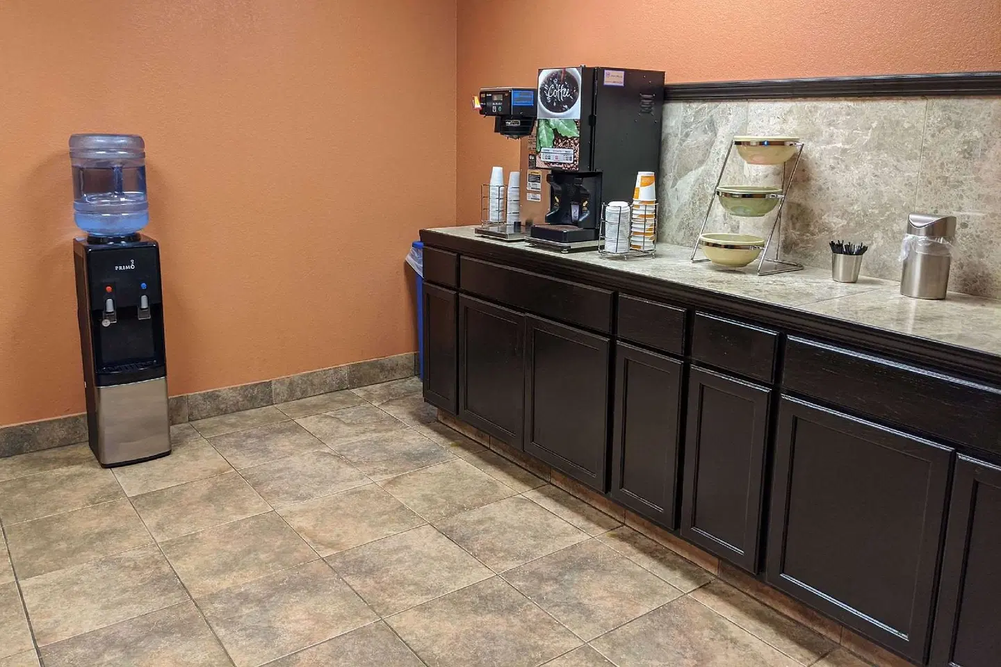 Quality Inn & Suites LOUNGE_LOBBY