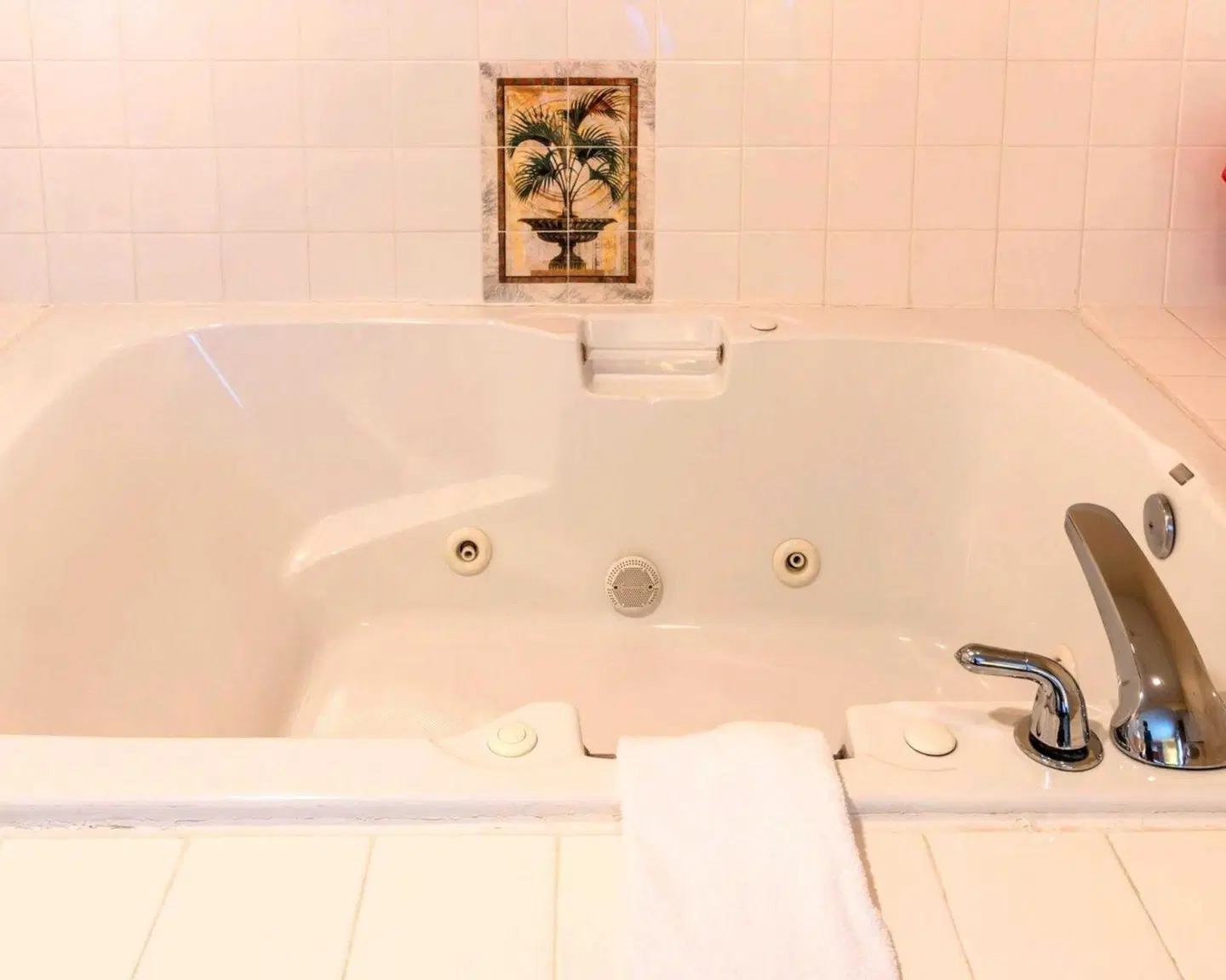 Comfort Suites Findlay Badezimmer