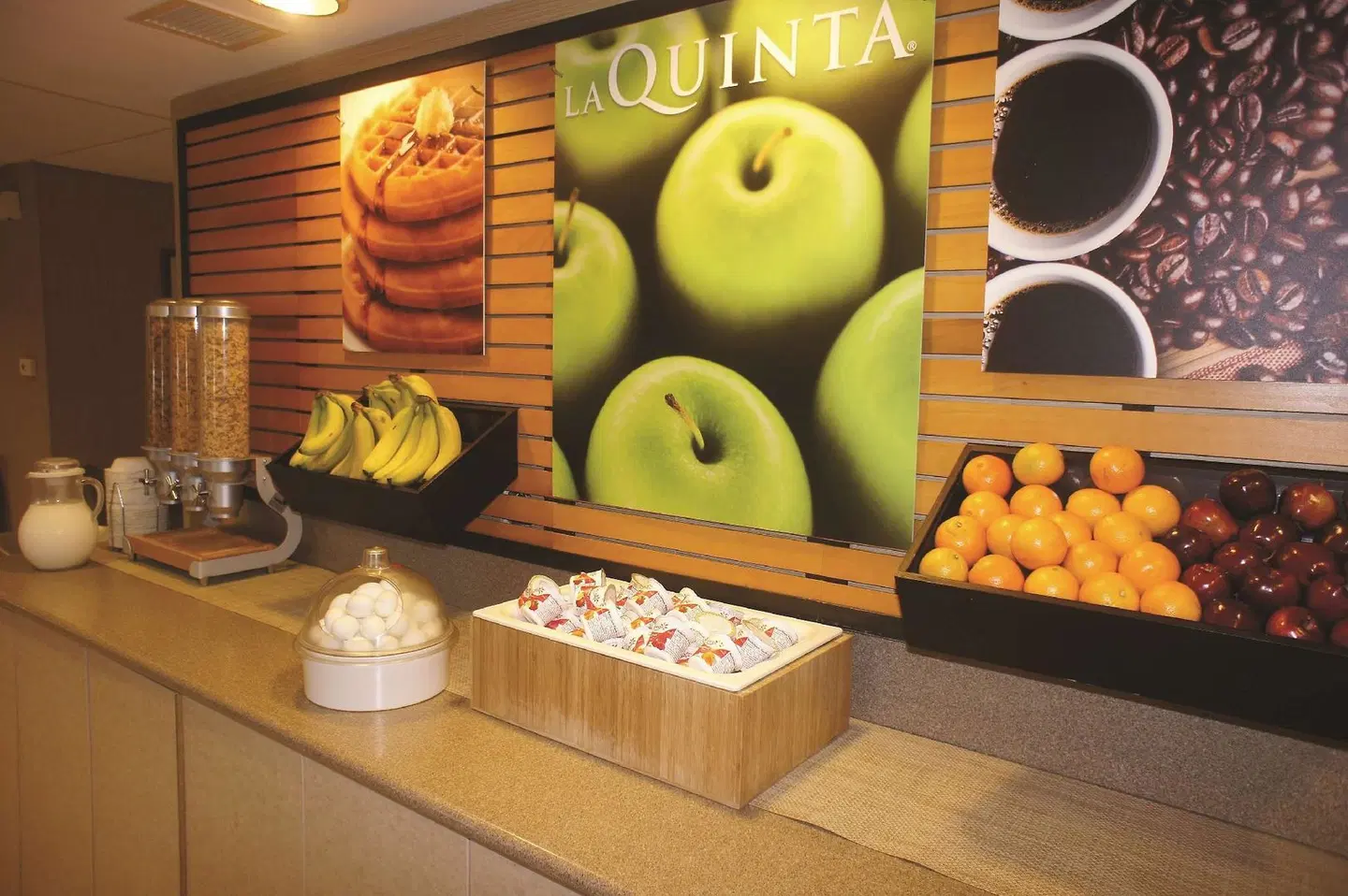 La Quinta Inn & Suites by Wyndham Boston Somerville SPORTS_AND_LEISURE