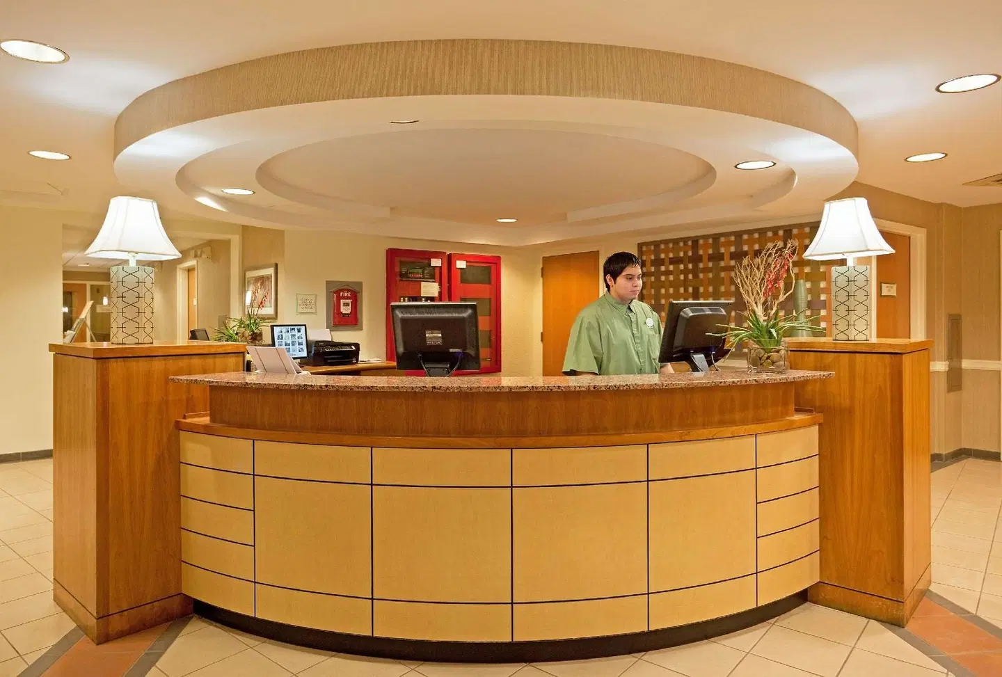 La Quinta Inn & Suites by Wyndham Boston Somerville LOUNGE_LOBBY