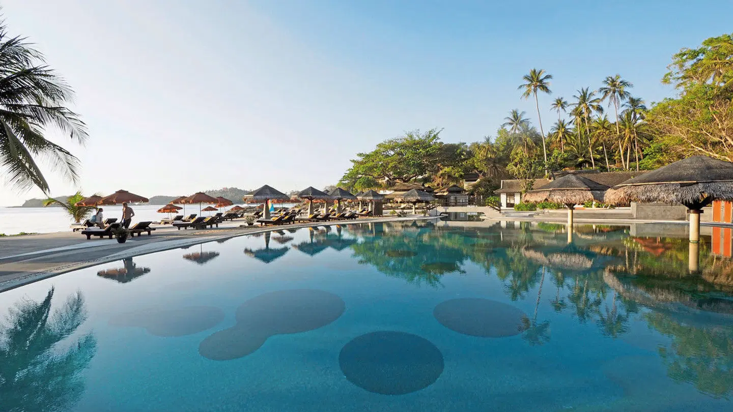 Garrya Tongsai Bay Samui OUTDOOR_POOL