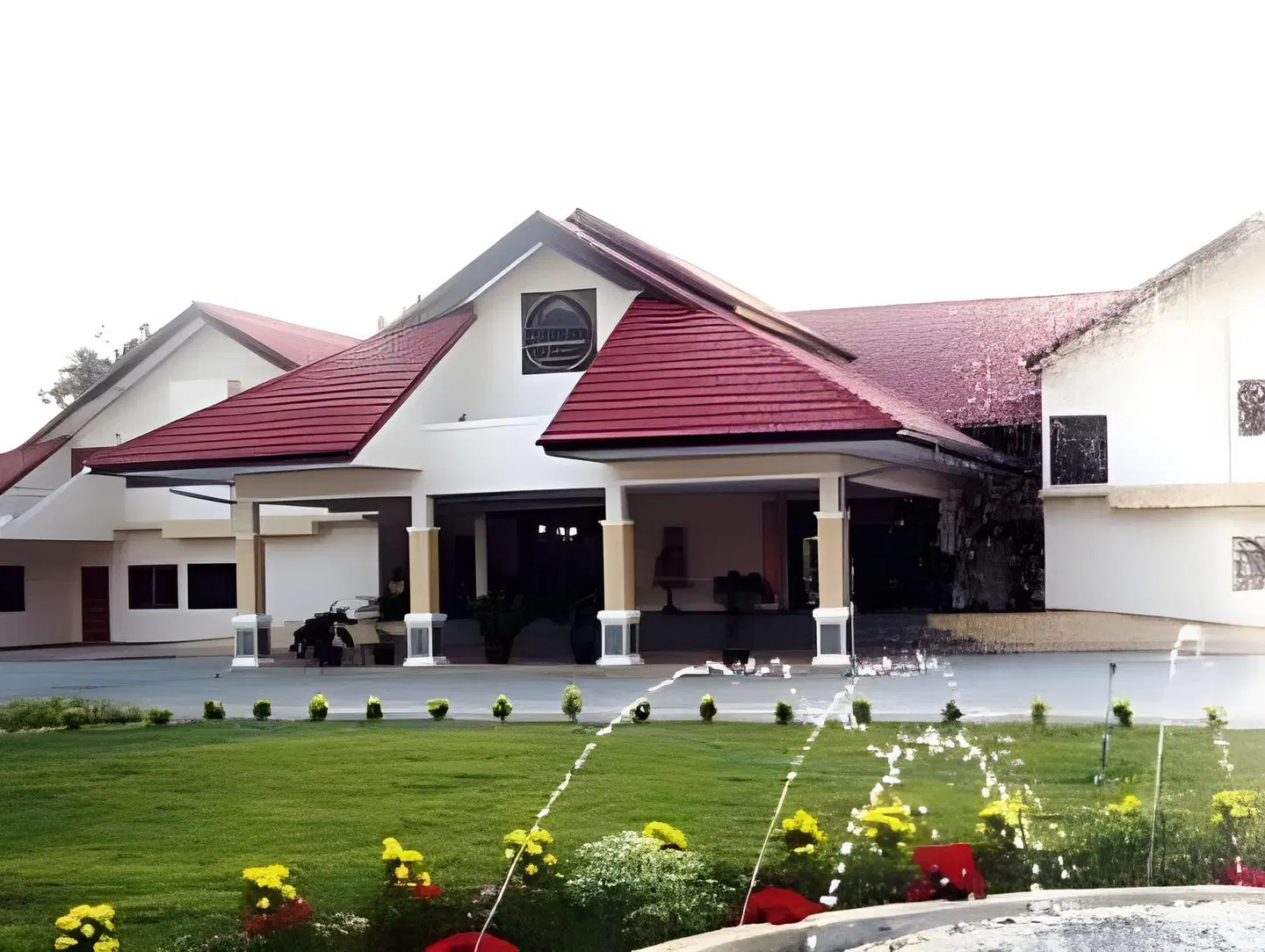 Golden Land Hotel EXTERIOR