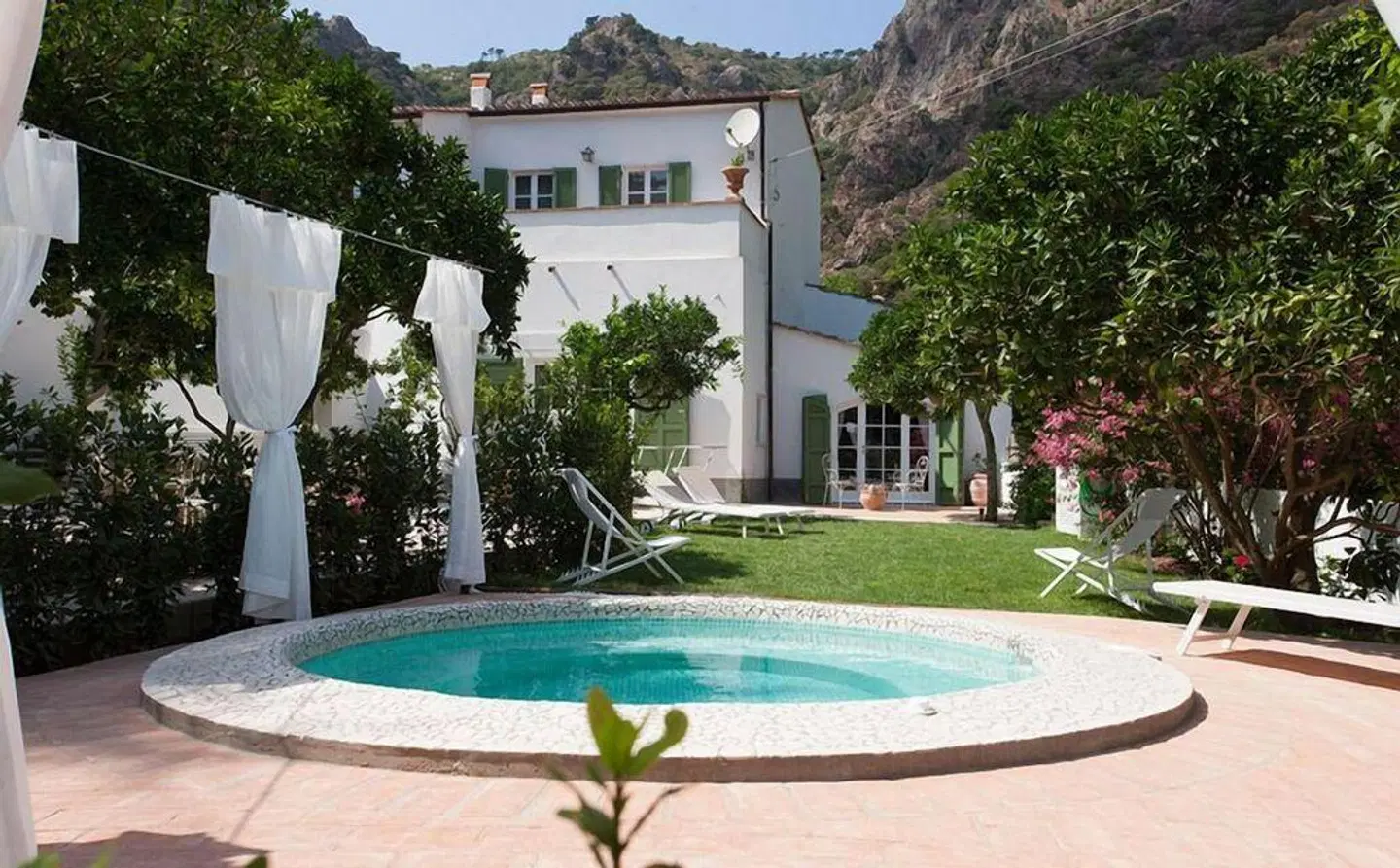 B&B Il Casale di Monserrato OUTDOOR_POOL
