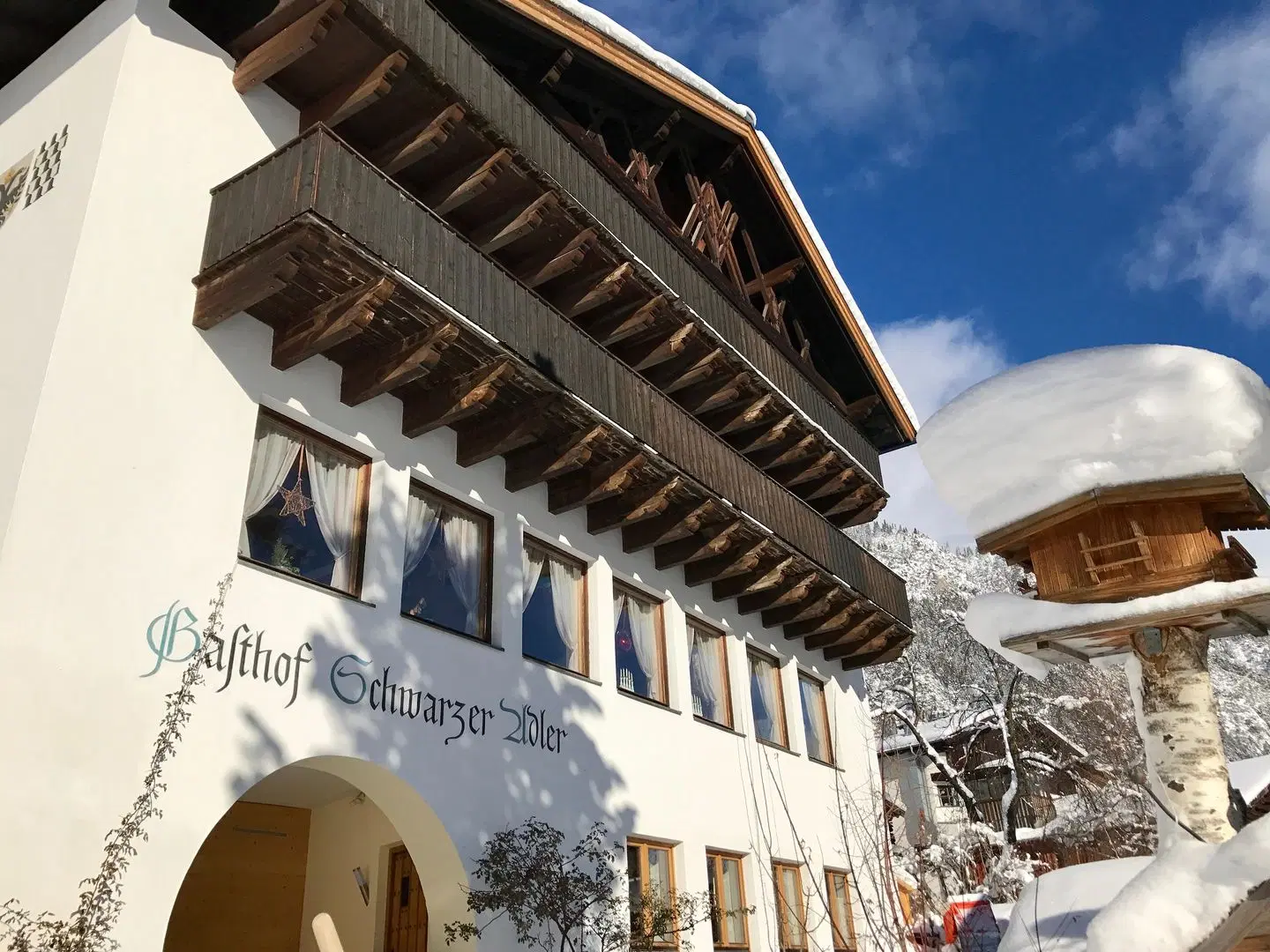 Hotel Schwarzer Adler EXTERIOR