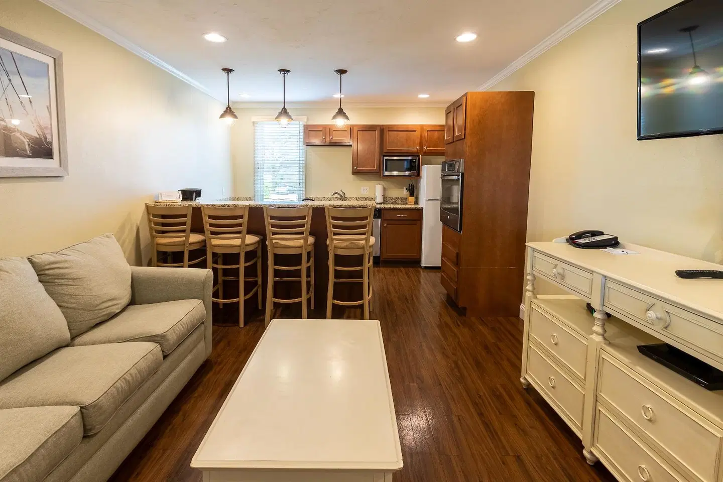 InnSeason Resorts HarborWalk ROOM_EXAMPLE