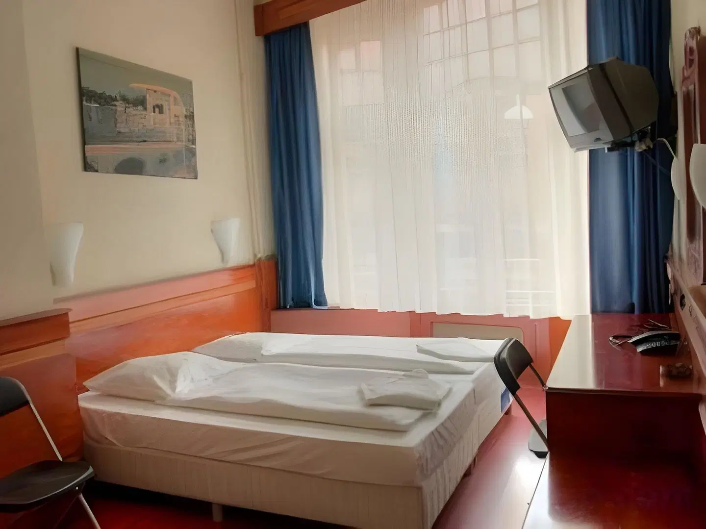 Manofa ROOM_EXAMPLE